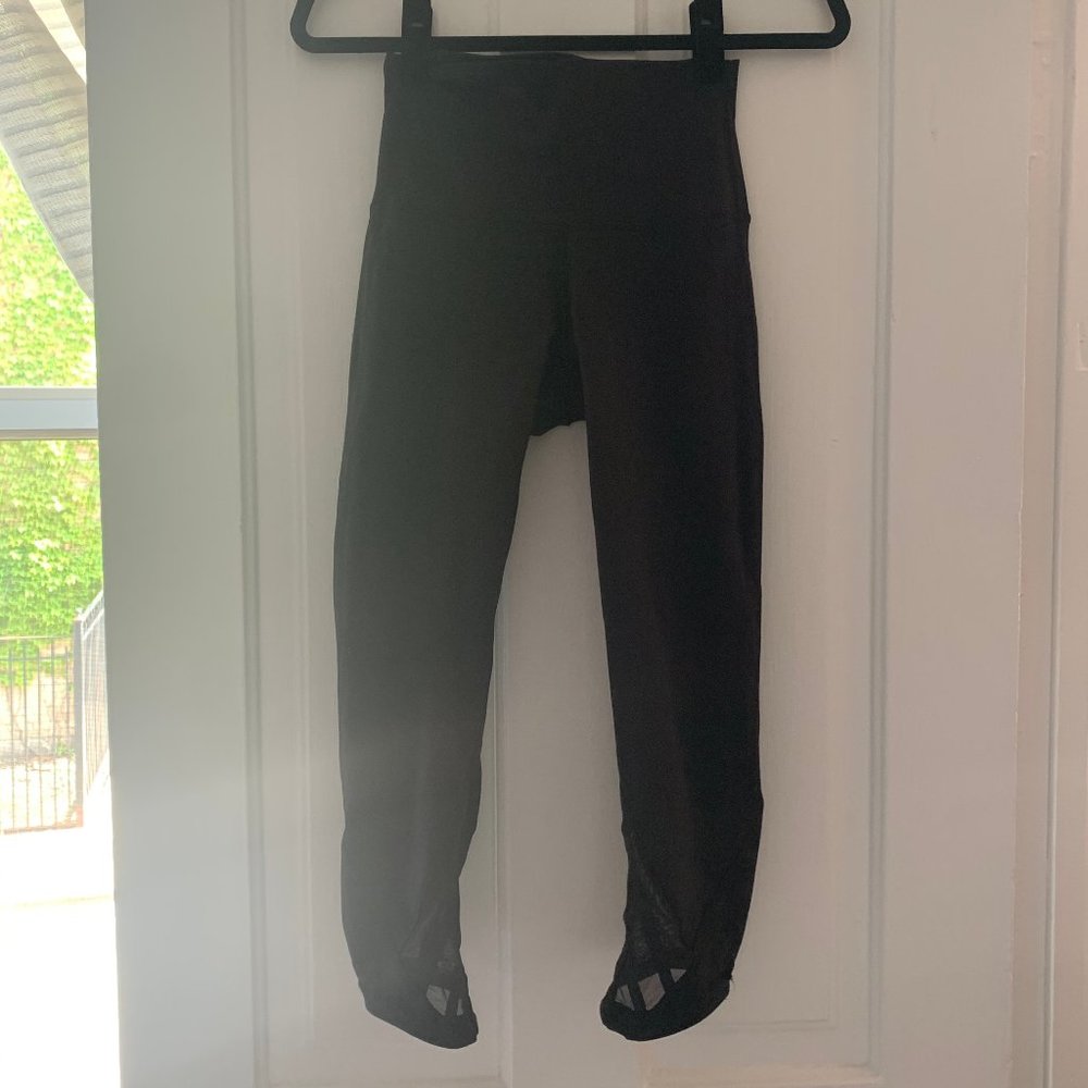 Lululemon Crop Leggings - Mesh Ankle - High Waist